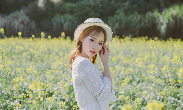 阿巴嘎标题：想找个女人帮忙生孩子的有效解决方案，助您圆梦家庭